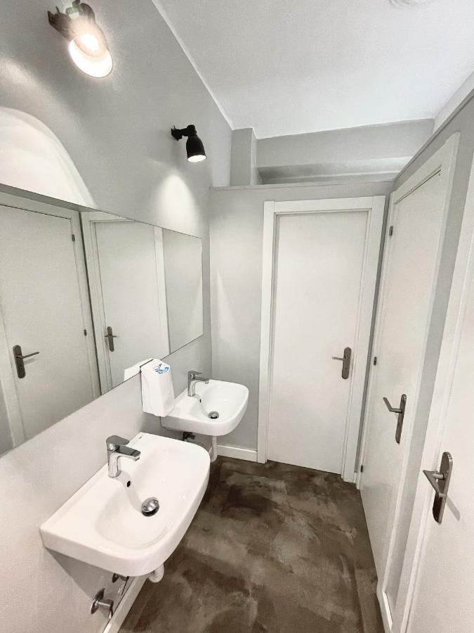 Az The Zity Hostel - Coliving Zaragoza Eksteriør bilde